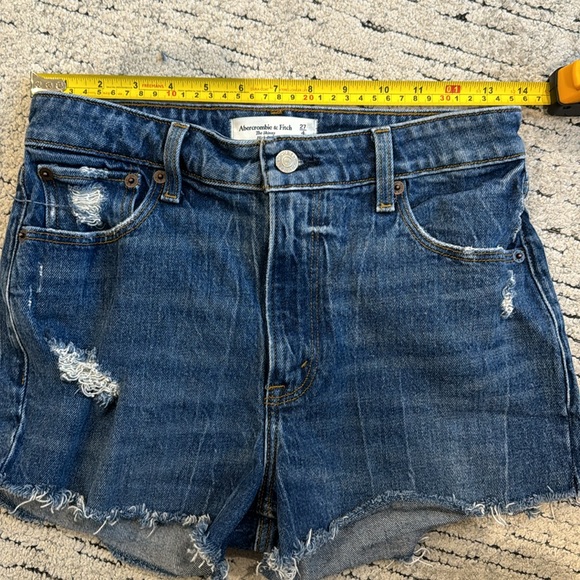 Abercrombie & Fitch Cutoff Denim Shorts Dark Wash 4 - Picture 4 of 5